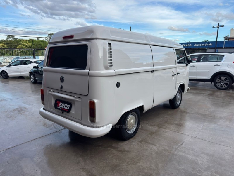 KOMBI 1.4 MI FURGÃO 8V FLEX 3P MANUAL - 2014 - PASSO FUNDO