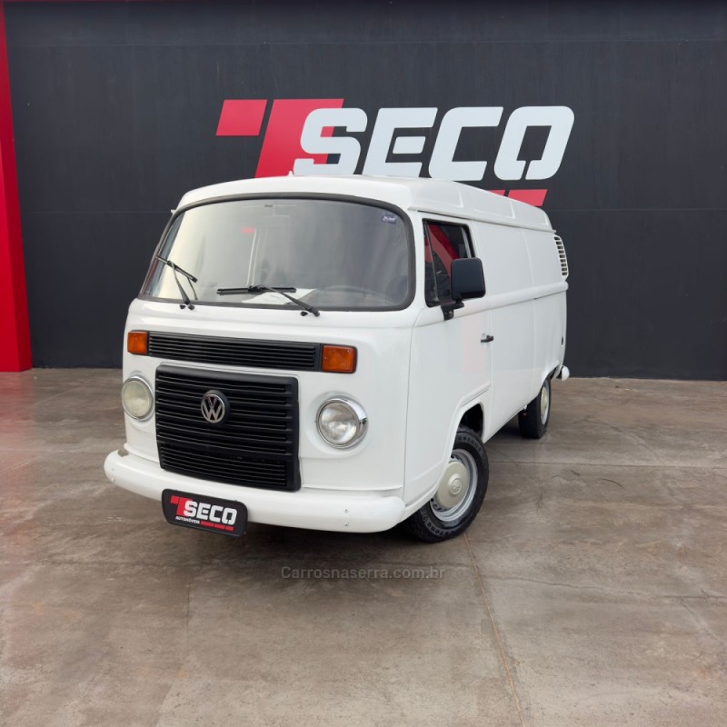 kombi 1.4 mi furgao 8v flex 3p manual 2014 passo fundo