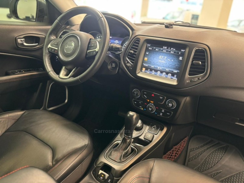 COMPASS 2.0 TRAILHAWK TD350 TURBO DIESEL 4X4 4P AUTOMÁTICO - 2017 - CARLOS BARBOSA