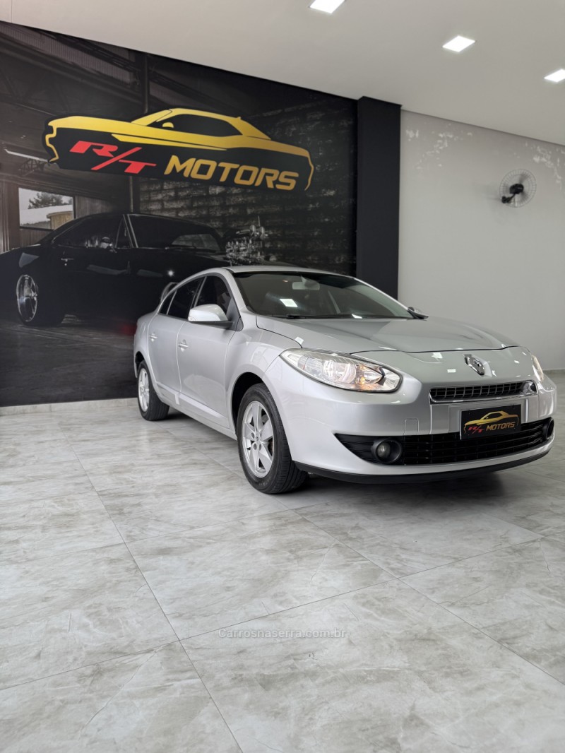 FLUENCE 2.0 DYNAMIQUE PLUS 16V FLEX 4P AUTOMÁTICO - 2013 - CAXIAS DO SUL