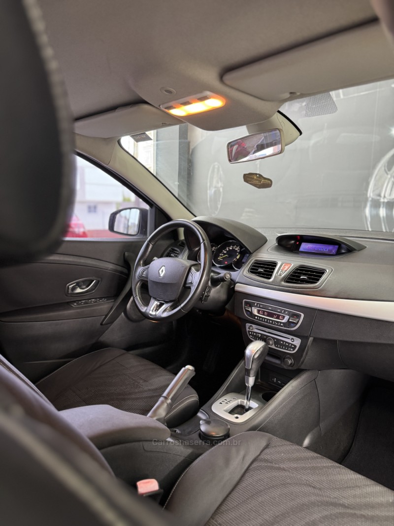 FLUENCE 2.0 DYNAMIQUE PLUS 16V FLEX 4P AUTOMÁTICO - 2013 - CAXIAS DO SUL