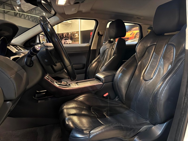 RANGE ROVER EVOQUE 2.0 PURE 4WD 16V GASOLINA 4P AUTOMÁTICO - 2013 - NOVO HAMBURGO