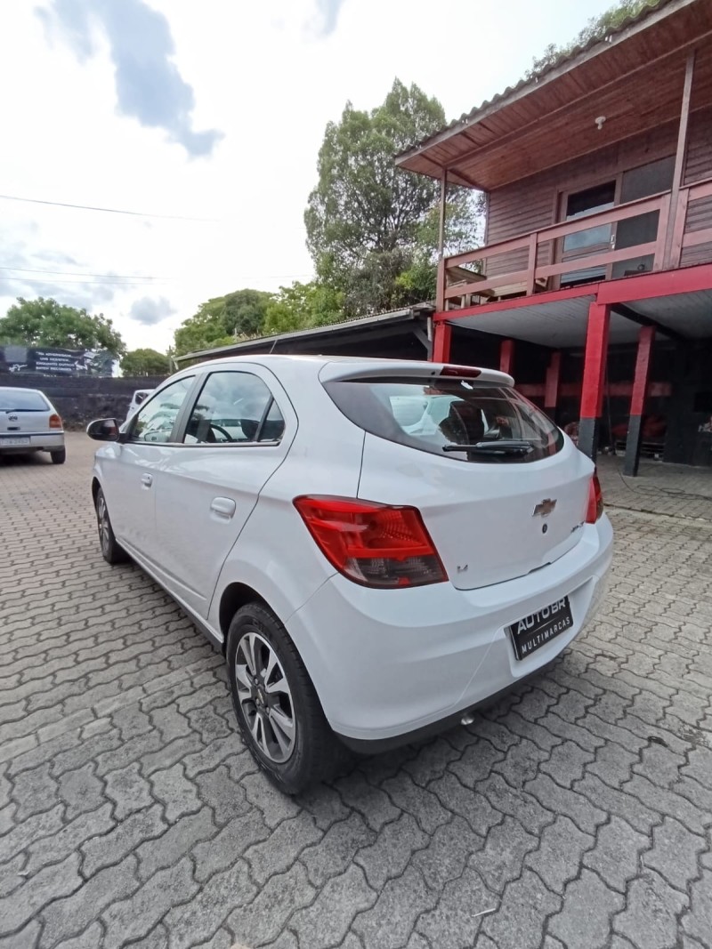 ONIX 1.4 MPFI LTZ 8V FLEX 4P MANUAL - 2015 - CAXIAS DO SUL