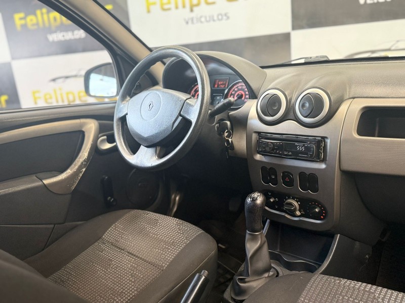 SANDERO 1.0 EXPRESSION 16V FLEX 4P MANUAL - 2011 - CAXIAS DO SUL