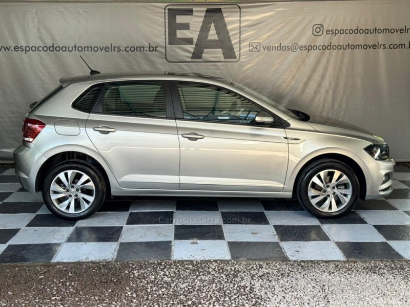 POLO 1.0	200 TSI HIGHLINE AUTOMÁTICO  - 2018 - NOVA PRATA