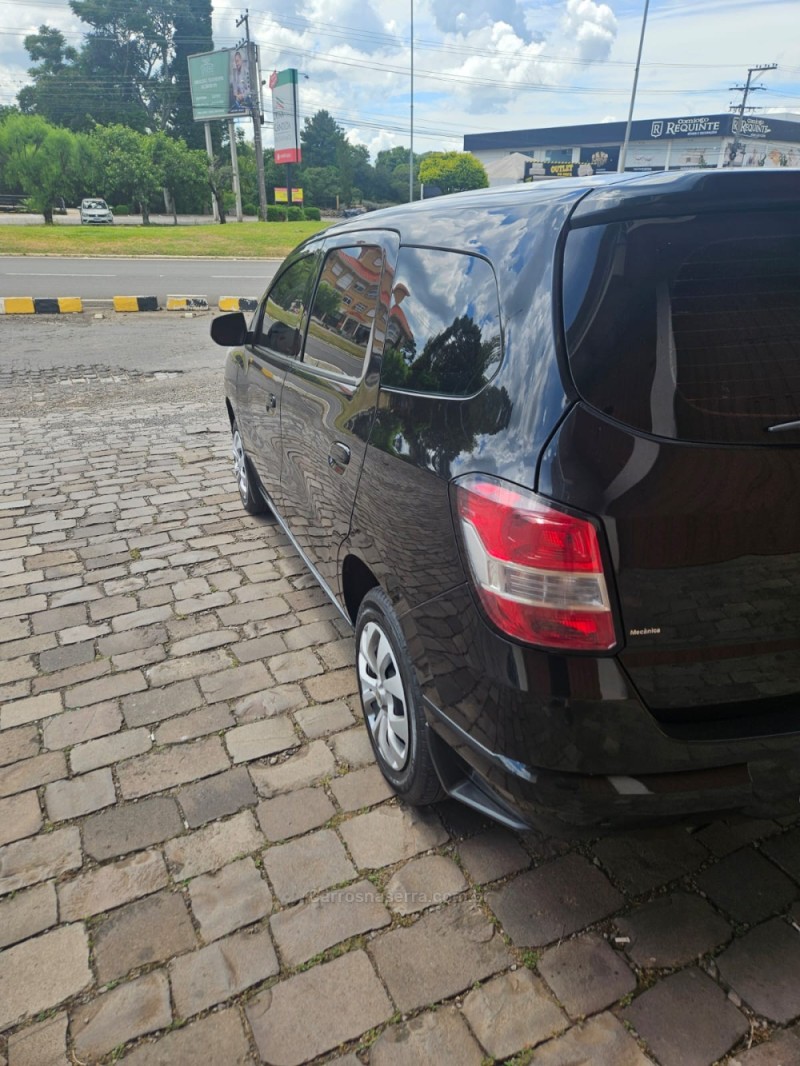 SPIN 1.8 LT 8V FLEX 4P MANUAL - 2015 - VERANóPOLIS