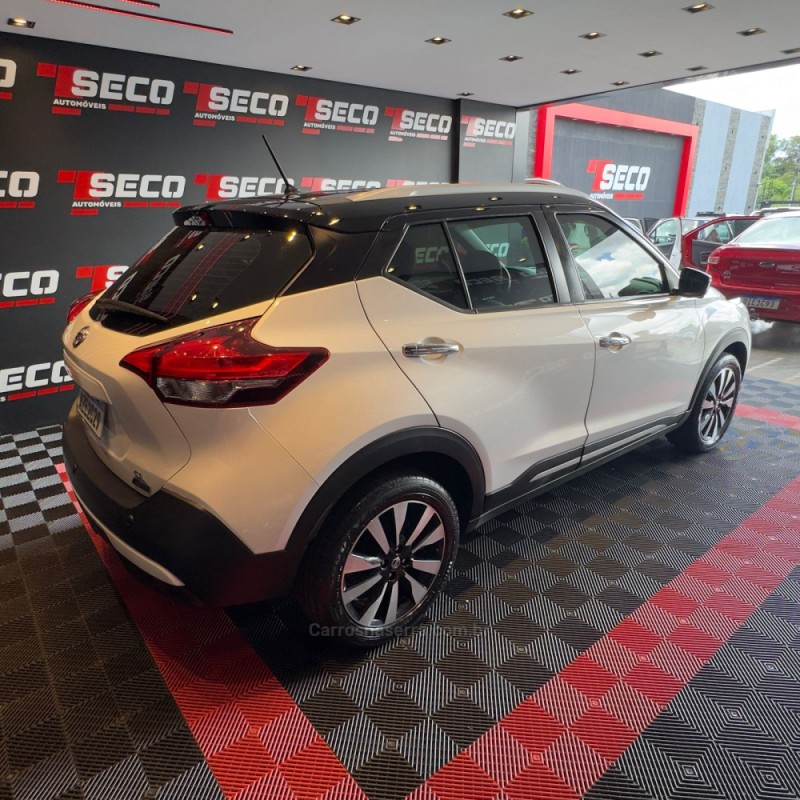 KICKS 1.6 16V FLEX SL 4P XTRONIC - 2018 - PASSO FUNDO