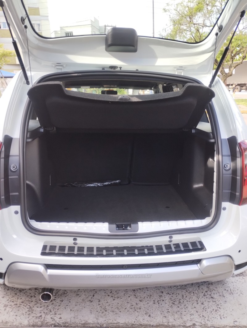 DUSTER 1.6 DYNAMIQUE 4X2 16V FLEX 4P MANUAL - 2017 - CAXIAS DO SUL