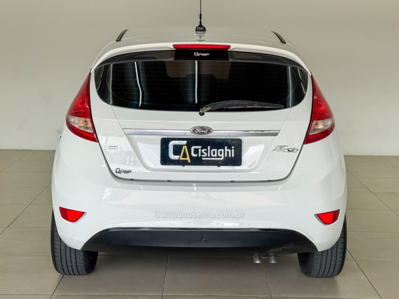 FIESTA 1.6 SE HATCH 16V FLEX 4P MANUAL - 2012 - CARLOS BARBOSA