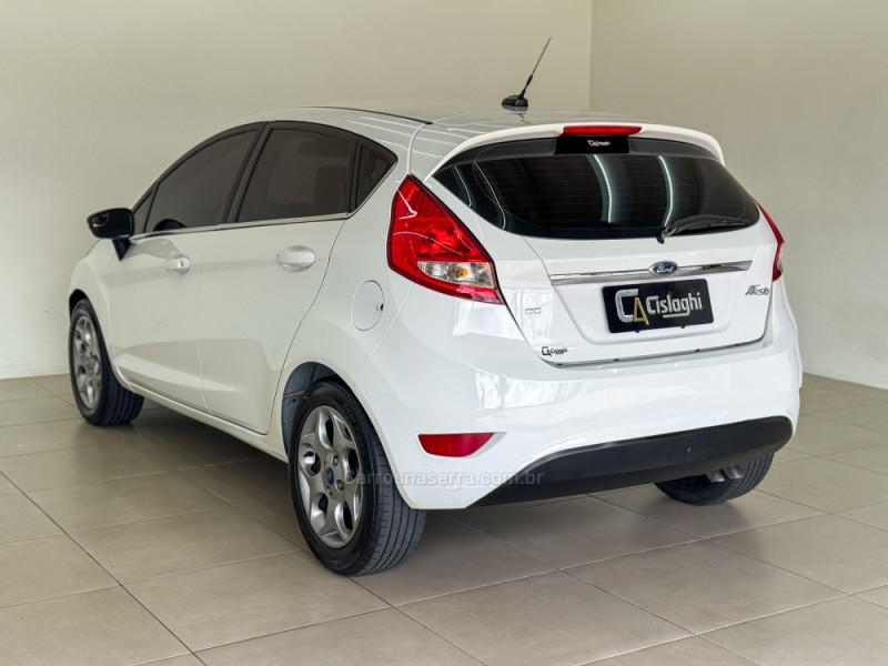 FIESTA 1.6 SE HATCH 16V FLEX 4P MANUAL - 2012 - CARLOS BARBOSA