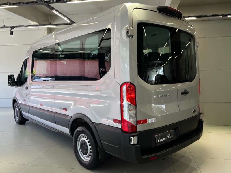 TRANSIT 2.2 PASSAGEIRO TURBO DIESEL 3P MANUAL - 2023 - FLORES DA CUNHA
