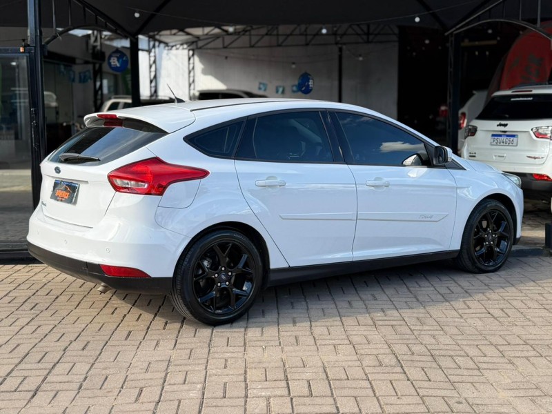 FOCUS 1.6 SE PLUS 16V FLEX 4P MANUAL - 2016 - LAGOA VERMELHA