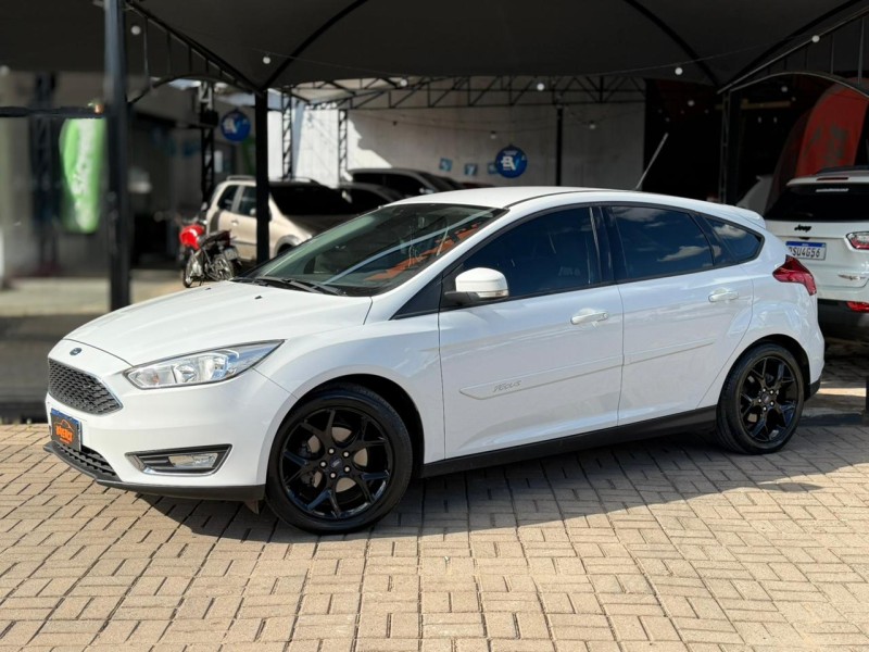 focus 1.6 se plus 16v flex 4p manual 2016 lagoa vermelha