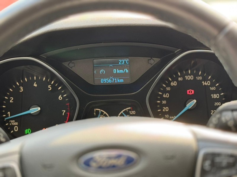 FOCUS 1.6 SE PLUS 16V FLEX 4P MANUAL - 2016 - LAGOA VERMELHA