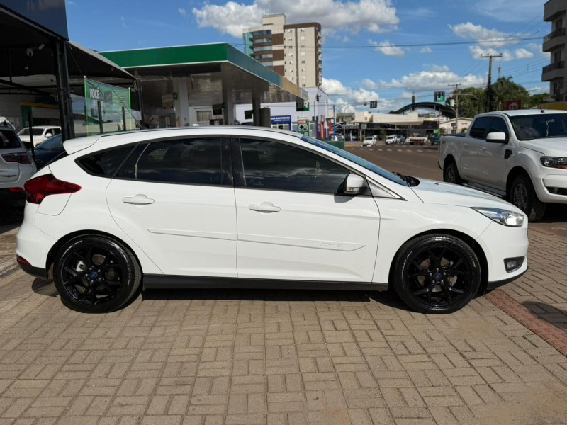 FOCUS 1.6 SE PLUS 16V FLEX 4P MANUAL - 2016 - LAGOA VERMELHA