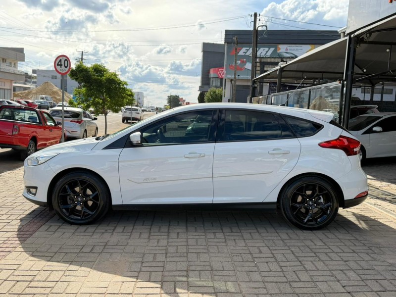 FOCUS 1.6 SE PLUS 16V FLEX 4P MANUAL - 2016 - LAGOA VERMELHA