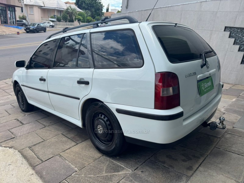 PARATI 1.0 MI 16V TURBO GASOLINA 4P MANUAL G.III - 2001 - GARIBALDI