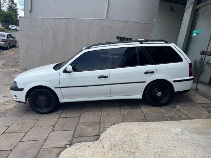 PARATI 1.0 MI 16V TURBO GASOLINA 4P MANUAL G.III - 2001 - GARIBALDI