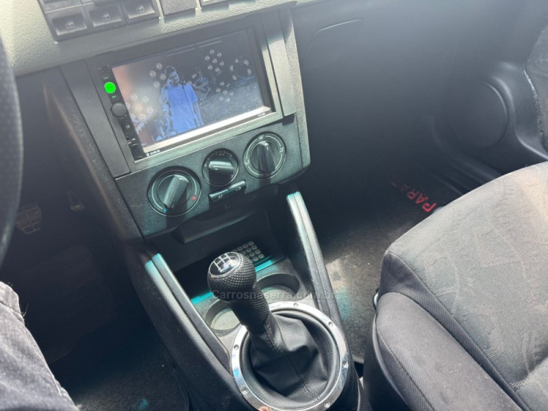 PARATI 1.0 MI 16V TURBO GASOLINA 4P MANUAL G.III - 2001 - GARIBALDI