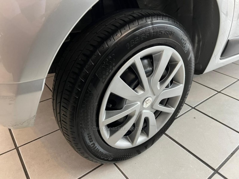 SANDERO 1.6 PRIVILÉGE 8V FLEX 4P MANUAL - 2009 - CAXIAS DO SUL