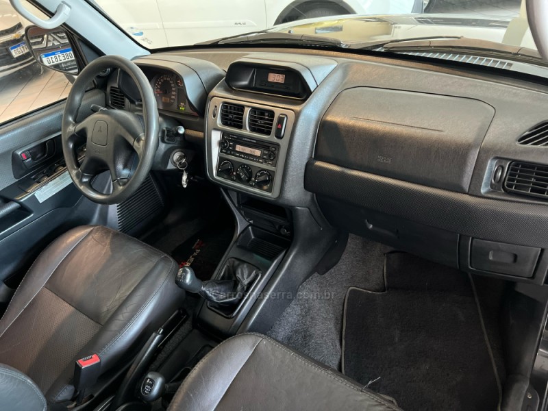 PAJERO TR4 2.0 4X4 16V 140CV FLEX 4P MANUAL - 2009 - CAXIAS DO SUL