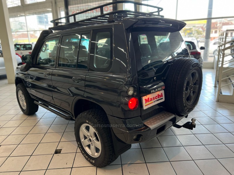 PAJERO TR4 2.0 4X4 16V 140CV FLEX 4P MANUAL - 2009 - CAXIAS DO SUL