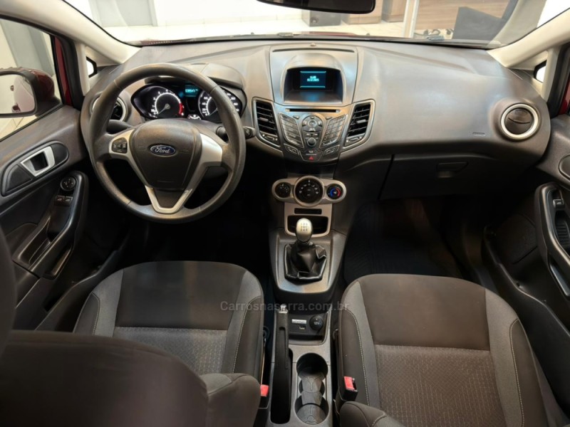 FIESTA 1.6 SE HATCH 16V FLEX 4P MANUAL - 2018 - BOM RETIRO DO SUL