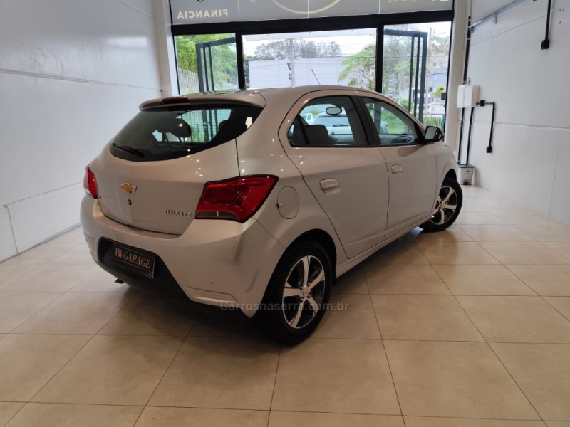 ONIX 1.4 MPFI LTZ 8V FLEX 4P MANUAL - 2017 - BENTO GONçALVES