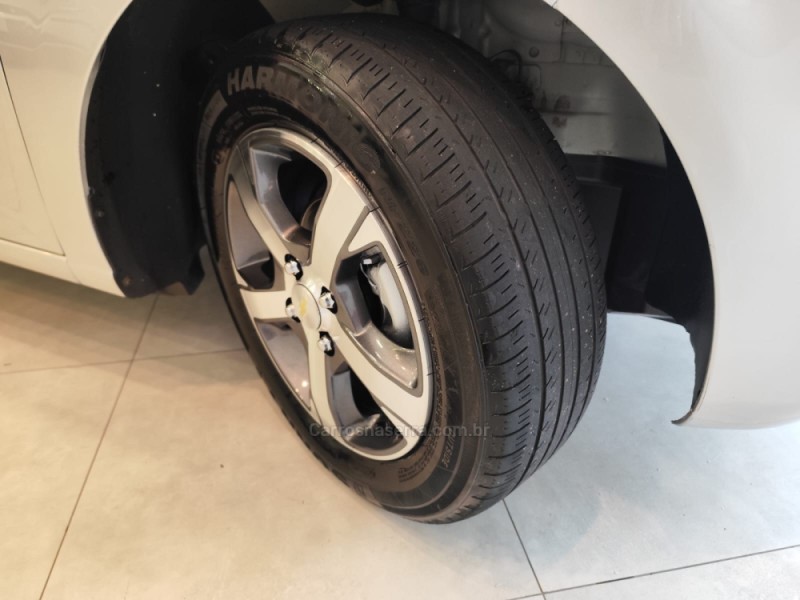 ONIX 1.4 MPFI LTZ 8V FLEX 4P MANUAL - 2017 - BENTO GONçALVES