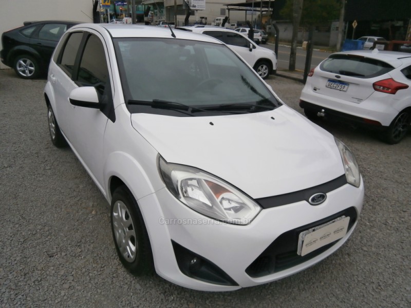 FIESTA 1.0 MPI CLASS 8V FLEX 4P MANUAL - 2014 - FARROUPILHA
