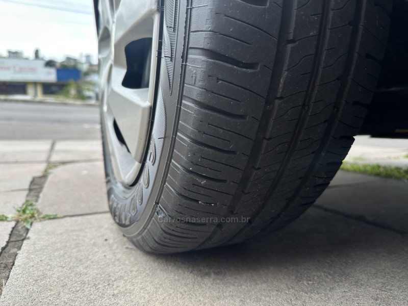 ONIX 1.0 MPFI LT 8V FLEX 4P MANUAL - 2015 - CAXIAS DO SUL