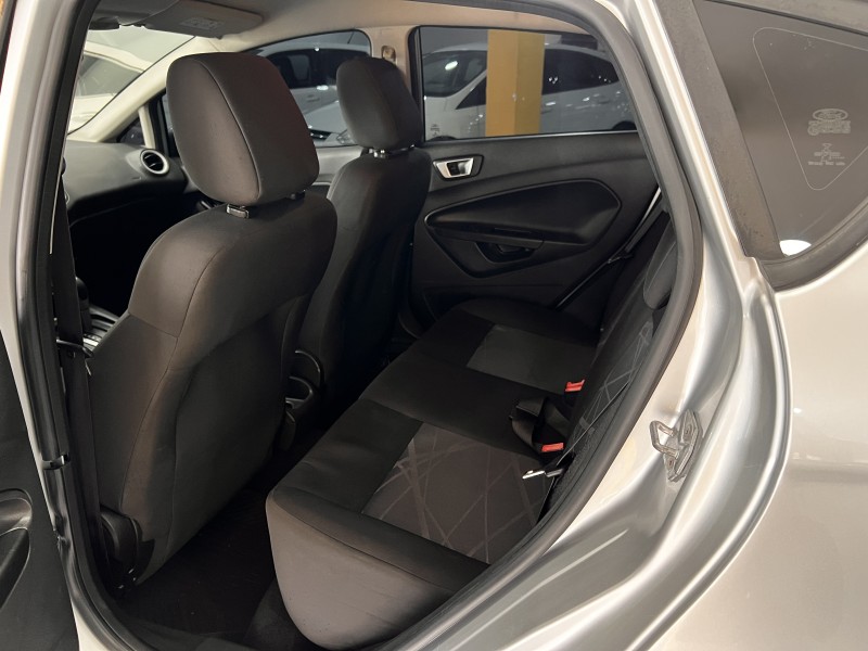 FIESTA 1.6 SE HATCH 16V FLEX 4P AUTOMÁTICO - 2015 - CAXIAS DO SUL