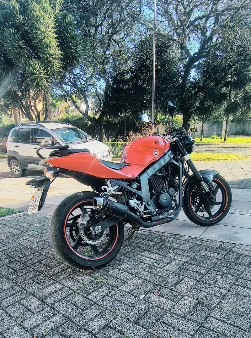 COMET GT 250 R - 2011 - FARROUPILHA