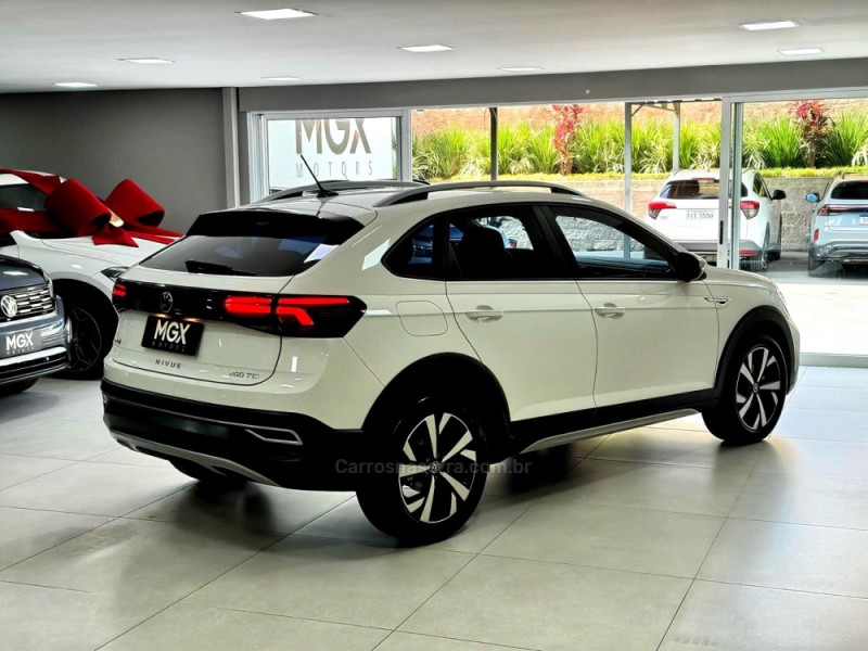 NIVUS 1.0 TSI HIGHLINE FLEX 4P AUTOMÁTICO - 2023 - PORTO ALEGRE