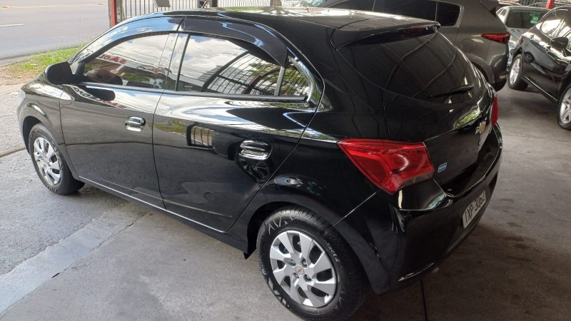 ONIX 1.0 LT 12V FLEX 4P MANUAL - 2017 - CAXIAS DO SUL