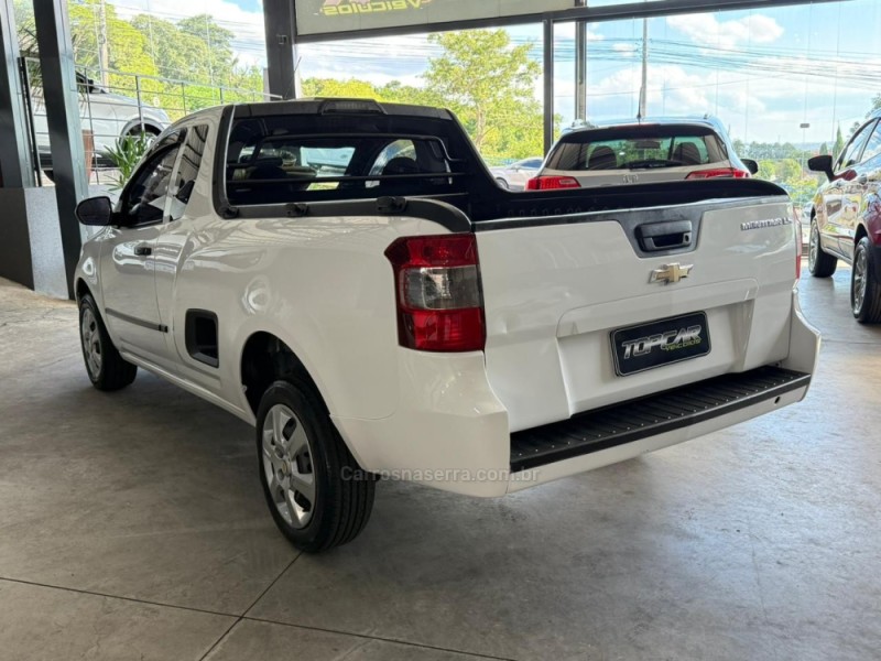 MONTANA 1.4 MPFI LS CS 8V FLEX 2P MANUAL - 2013 - CAMPO BOM