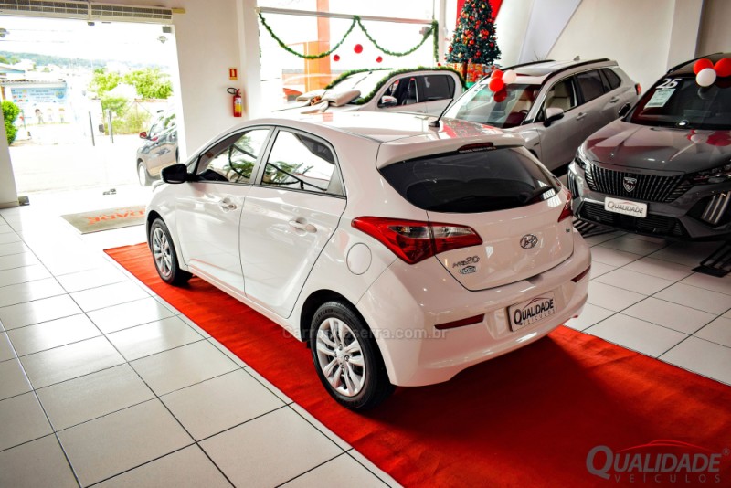 HB20 1.6 COMFORT 16V FLEX 4P MANUAL - 2016 - SANTA CRUZ DO SUL