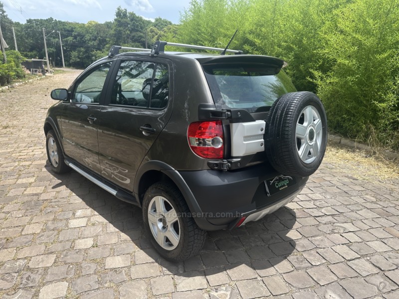 CROSSFOX 1.6 MI FLEX 8V 4P MANUAL - 2010 - NOVA PRATA