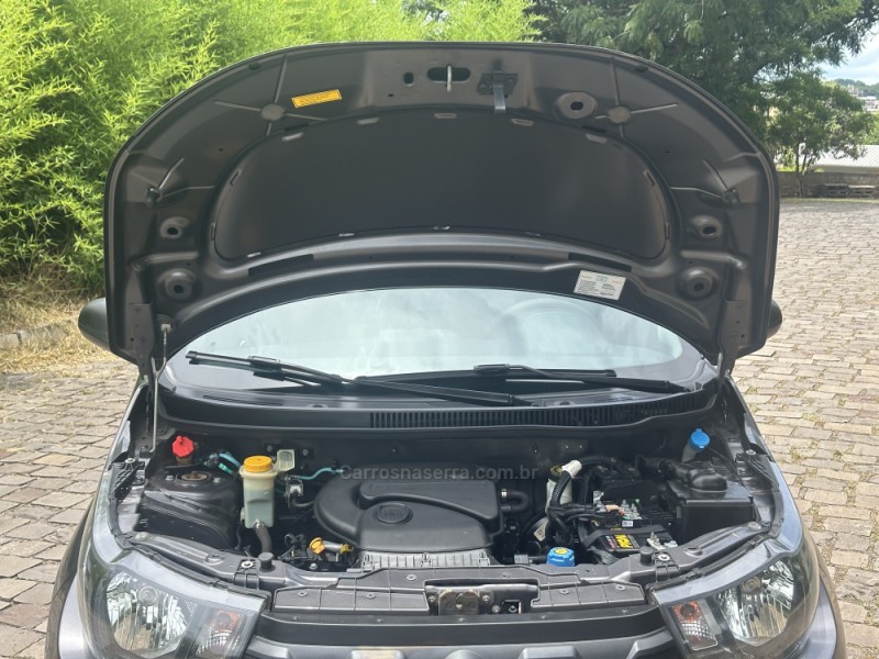 MOBI 1.0 8V EVO FLEX LIKE. MANUAL - 2020 - NOVA PRATA