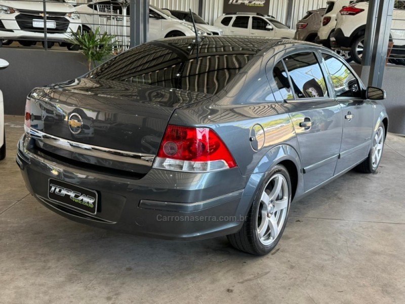 VECTRA 2.0 MPFI EXPRESSION 8V FLEX 4P MANUAL - 2009 - CAMPO BOM