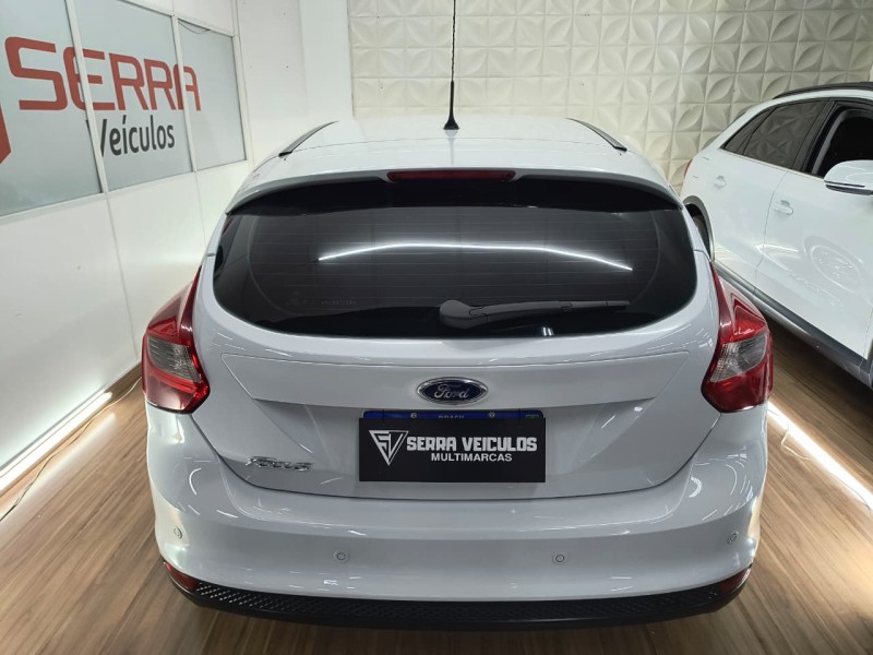 FOCUS 1.6 SE 16V FLEX 4P MANUAL - 2015 - CAXIAS DO SUL