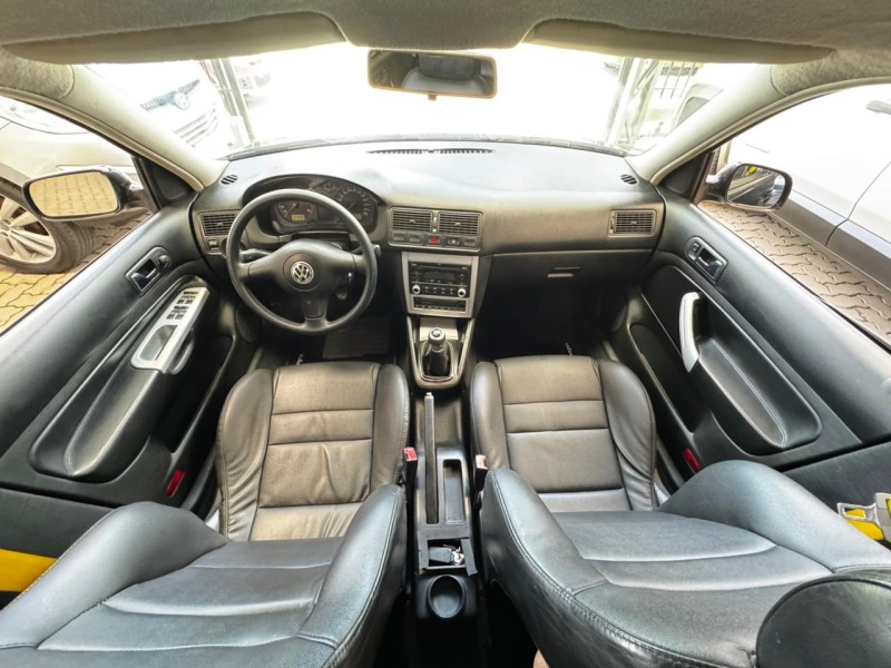 GOLF 1.6 MI GENERATION 8V GASOLINA 4P MANUAL - 2003 - CAXIAS DO SUL