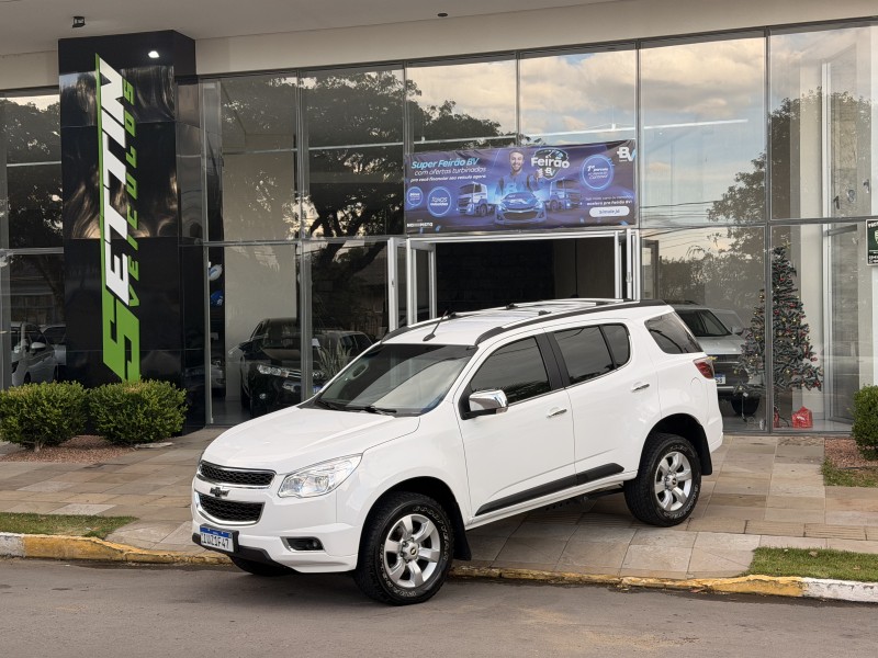 trailblazer 3.6 ltz 4x4 v6 gasolina 4p automatico 2014 farroupilha