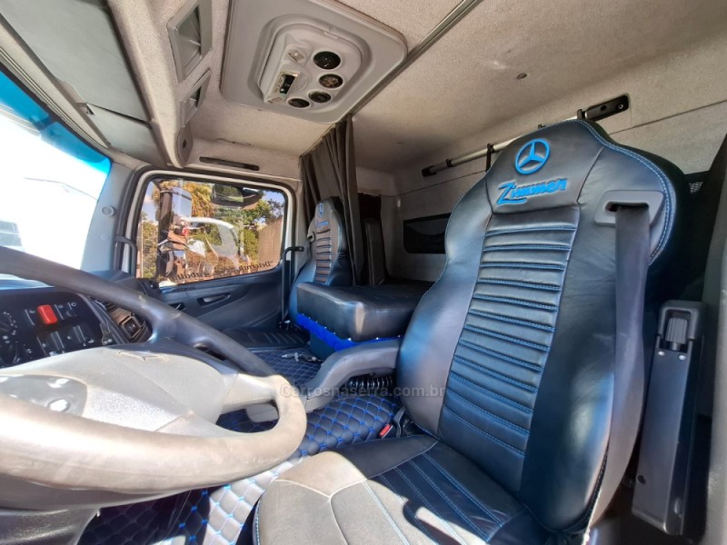 ATEGO 3030 8X2 - 2017 - PORTãO