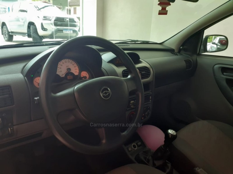 MONTANA 1.8 MPFI SPORT CS 8V FLEX 2P MANUAL - 2005 - CANELA