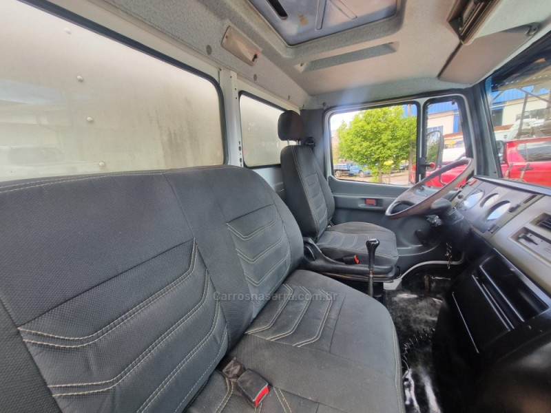 710 PLUS  - 2005 - PORTãO