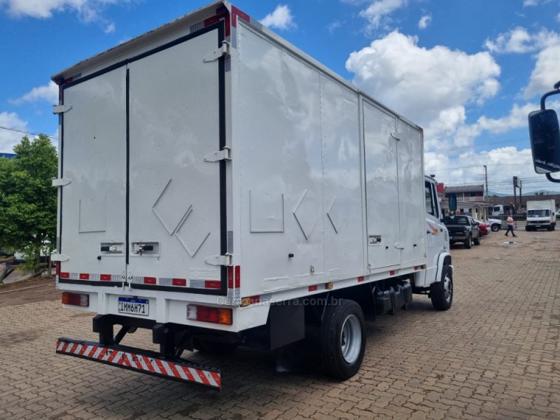 710 PLUS  - 2005 - PORTãO