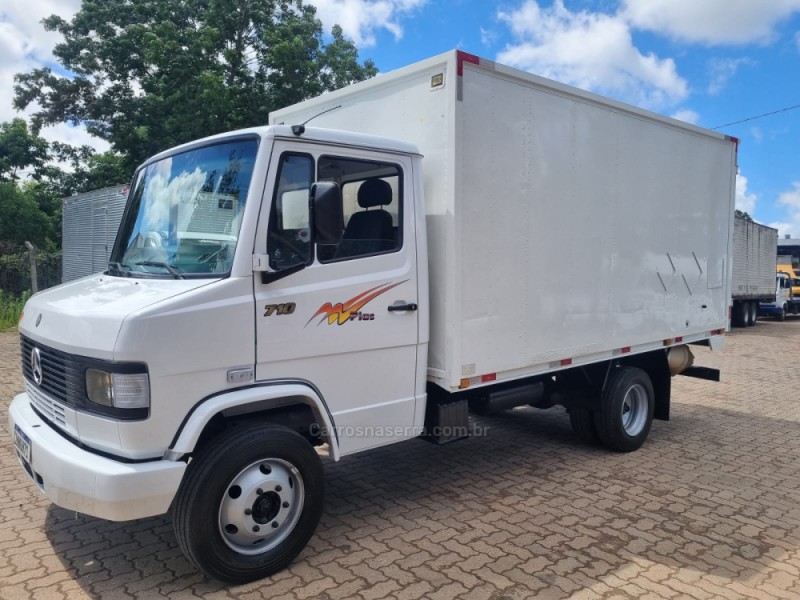 710 plus  2005 portao