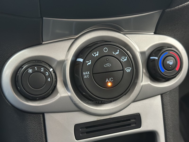 FIESTA 1.6 SE HATCH 16V FLEX 4P MANUAL - 2017 - SANTA CRUZ DO SUL