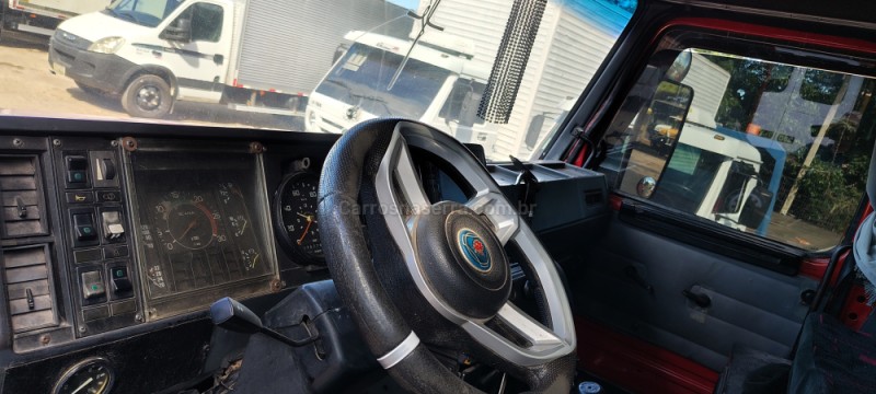 T-112 HW 360 4X2 - 1986 - PORTãO